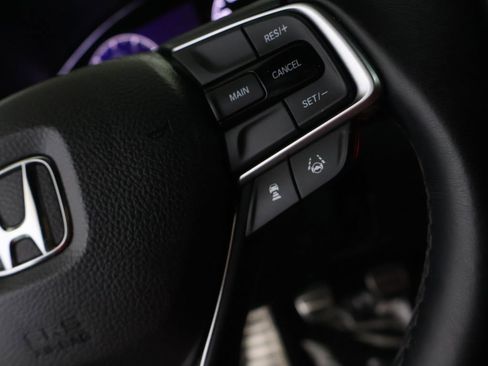 Used 2018 Honda Accord Sport image 21