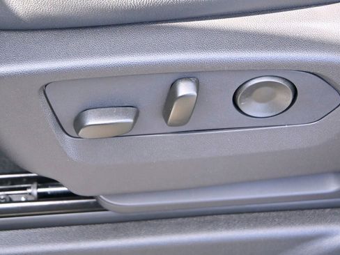 New 2026 GMC Yukon XL Elevation image 23