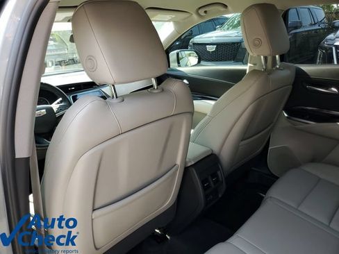 Certified 2023 Cadillac XT4 Luxury FWD image 13