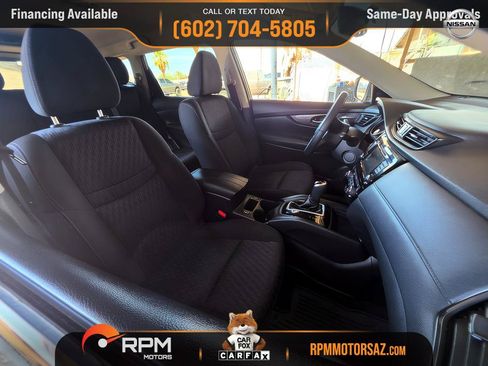 Used 2019 Nissan Rogue SV FWD image 18