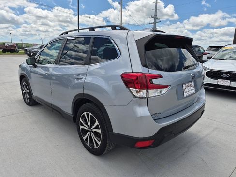 Used 2022 Subaru Forester Limited AWD/4WD image 8