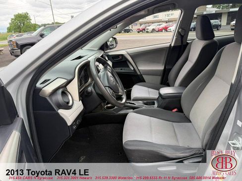 Used 2013 Toyota RAV4 LE FWD image 10
