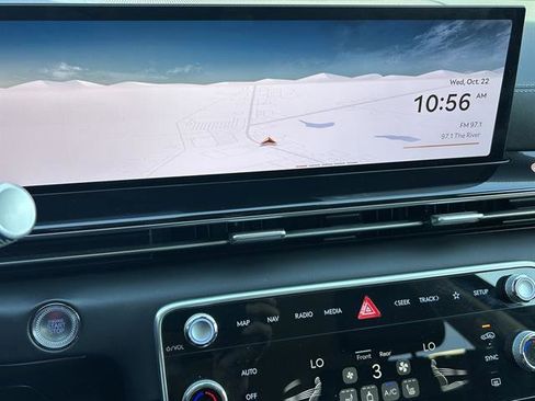 Used 2025 Genesis GV80 2.5T Standard image 15