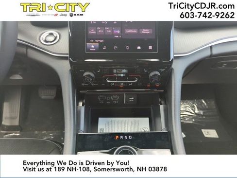 New 2025 Jeep Grand Cherokee L Altitude image 26