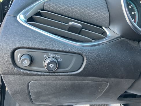 Used 2019 Chevrolet Malibu LT w/ Driver Confidence Package image 19