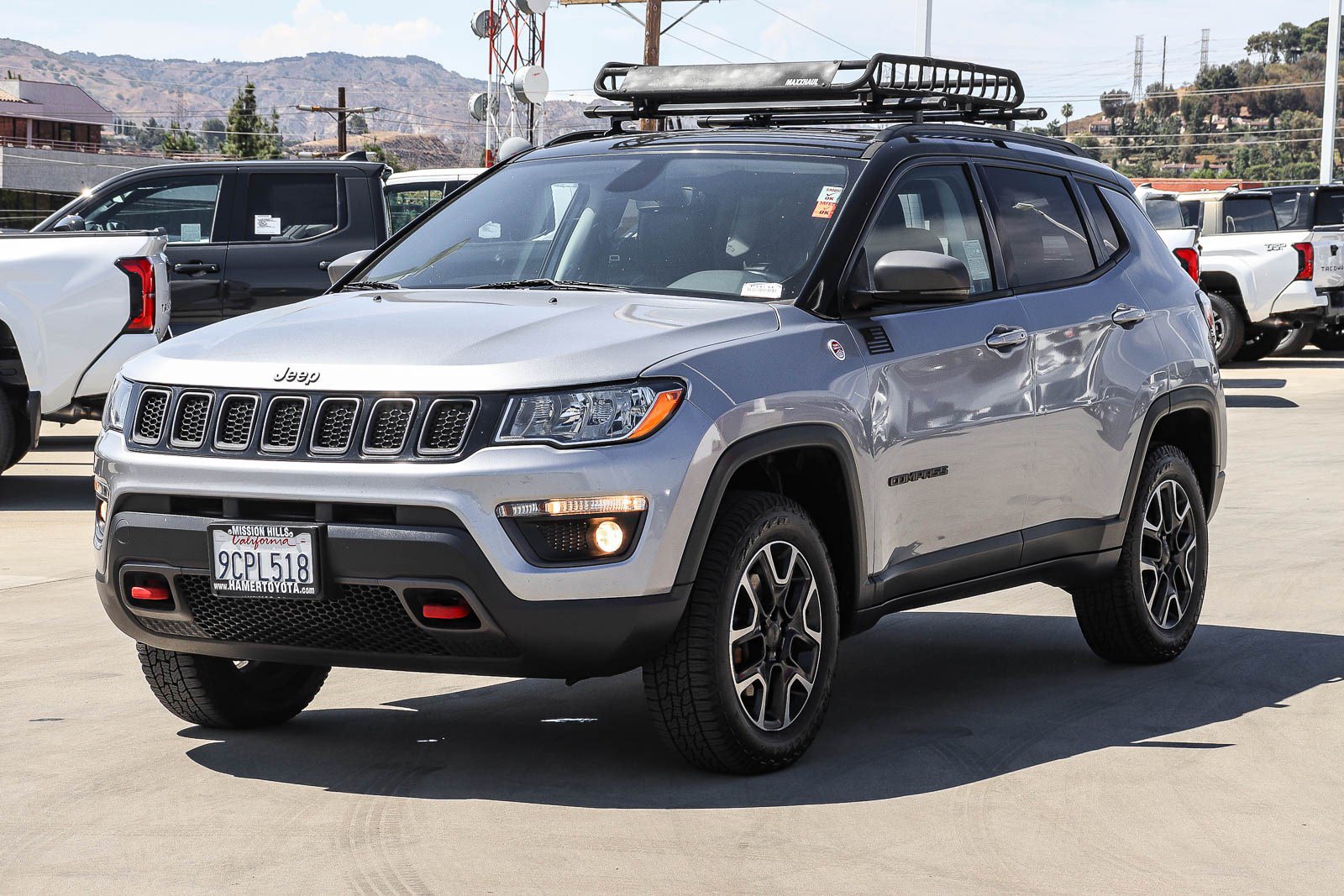Used 2019 Jeep Compass Trailhawk AWD/4WD image 6
