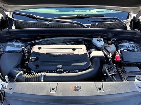 Used 2023 Buick Envision Essence image 30