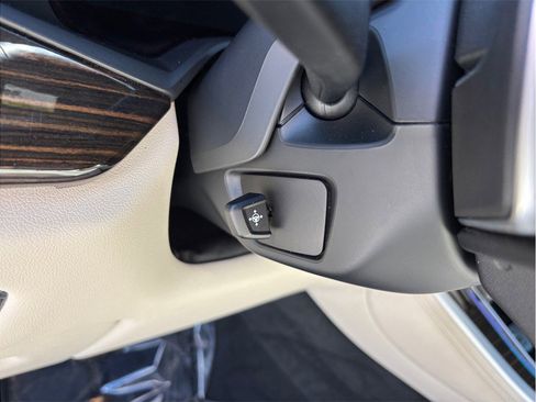 Used 2021 BMW X5 xDrive45e w/ Premium Package image 24