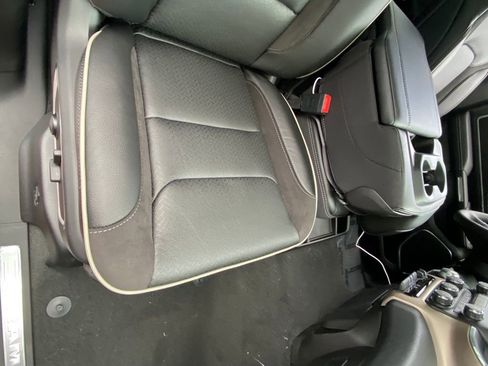 Used 2022 RAM 1500 Laramie image 21