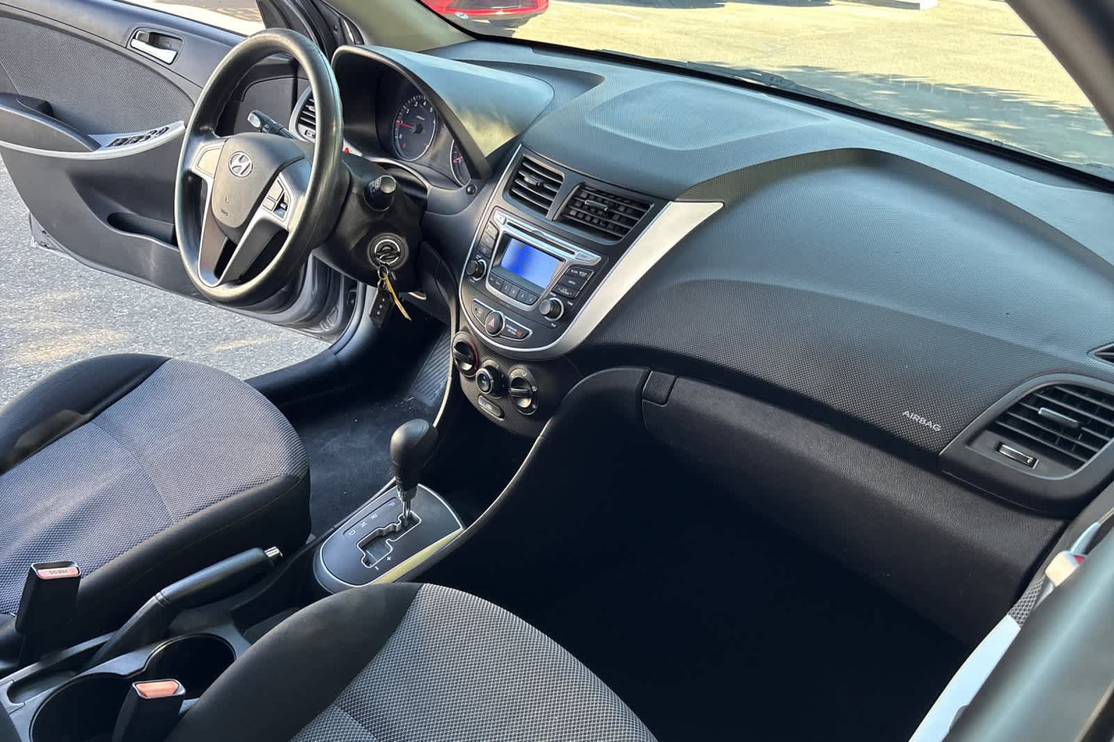 Used 2014 Hyundai Accent GS FWD image 16