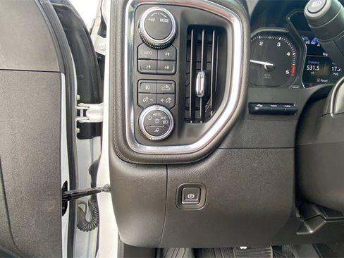 Used 2023 GMC Sierra 3500 Denali w/ Denali Ultimate Package image 30