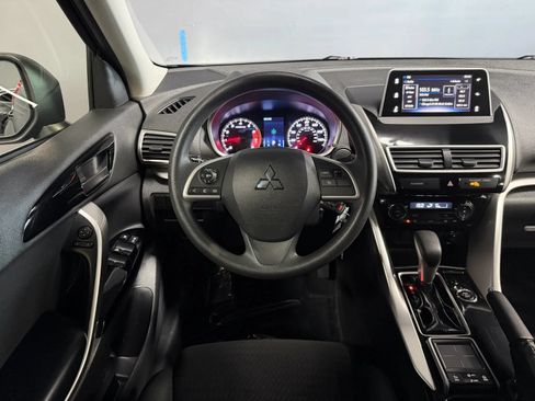 Used 2019 Mitsubishi Eclipse Cross LE AWD/4WD image 11