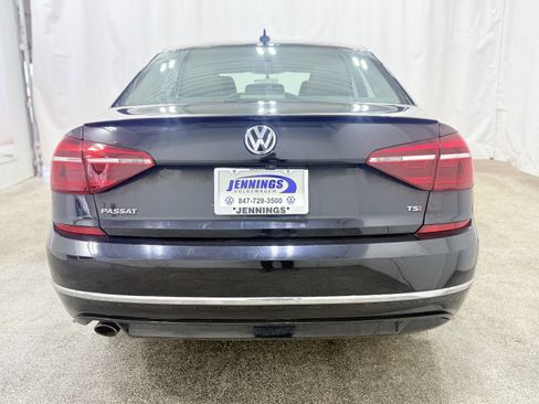 Used 2018 Volkswagen Passat 2.0T R-Line image 7