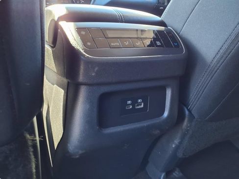 Used 2024 Nissan Pathfinder SV FWD image 24