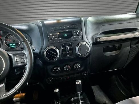 Used 2017 Jeep Wrangler Unlimited Sport w/ Quick Order Package 24S AWD/4WD image 9