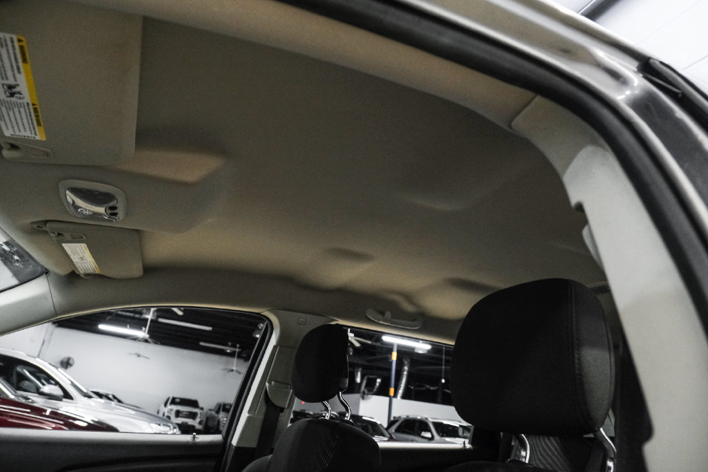 Used 2019 Dodge Journey SE FWD image 30