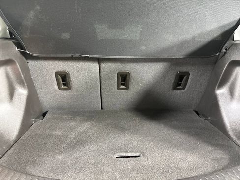 Used 2022 Chevrolet Bolt LT w/ Infotainment Package FWD image 20
