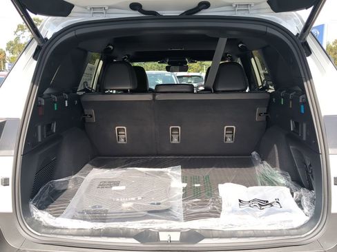 New 2026 Subaru Outback Limited AWD/4WD image 9