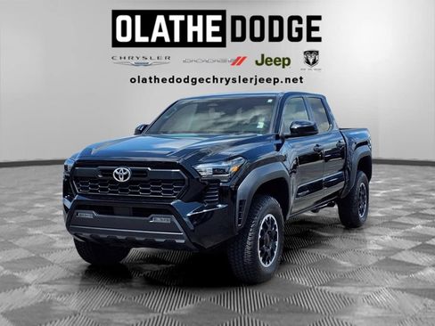 Used 2024 Toyota Tacoma TRD Off-Road AWD/4WD image 1