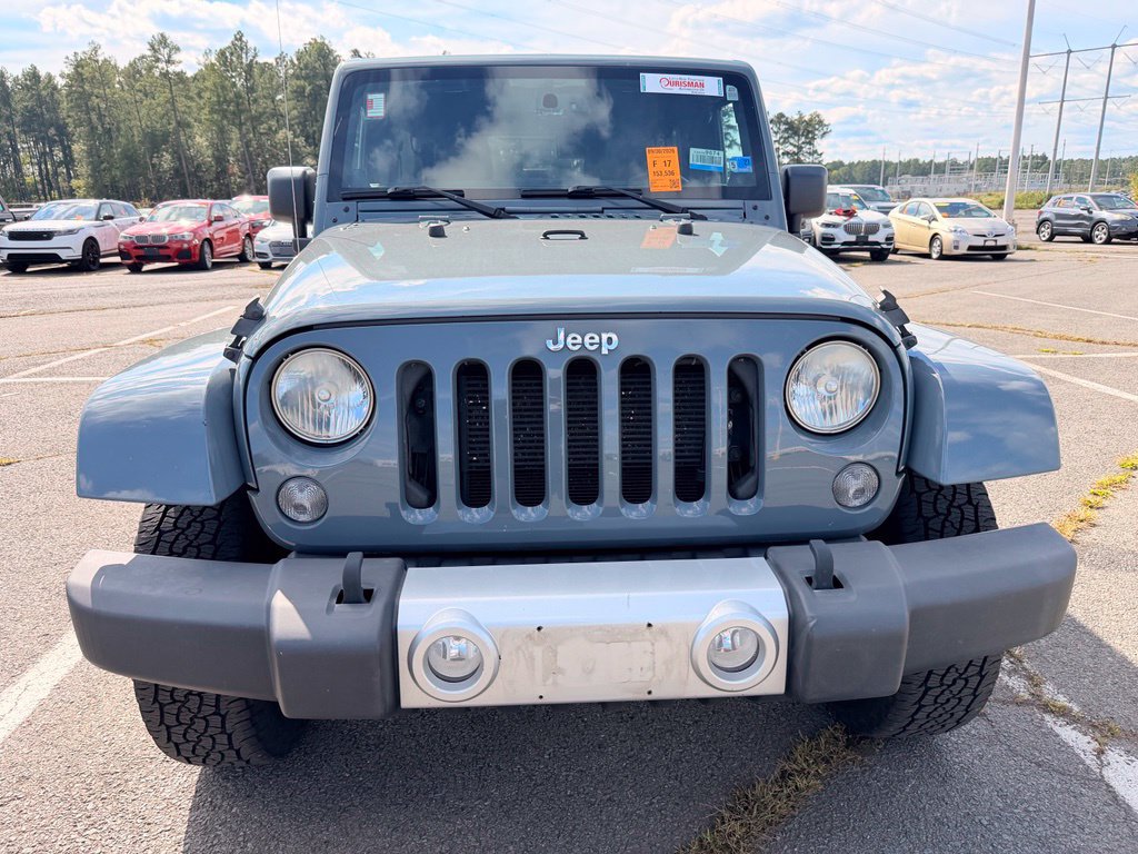 Used 2014 Jeep Wrangler Unlimited Sahara w/ Dual Top Group AWD/4WD image 7
