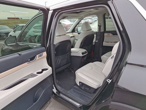 Used 2024 Hyundai Palisade Limited AWD/4WD image 10