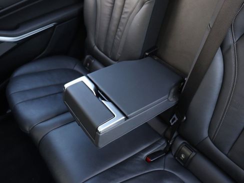 Used 2020 BMW X7 xDrive40i w/ Premium Package image 67