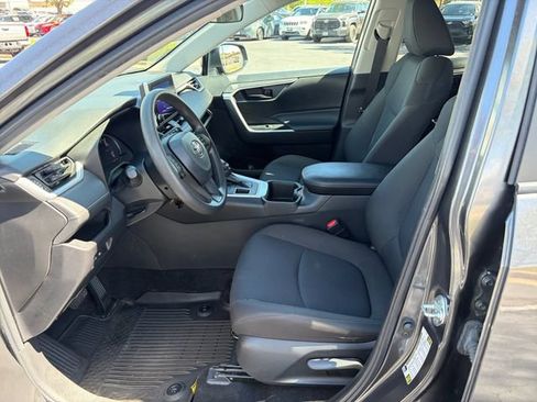 Used 2023 Toyota RAV4 LE AWD/4WD image 27