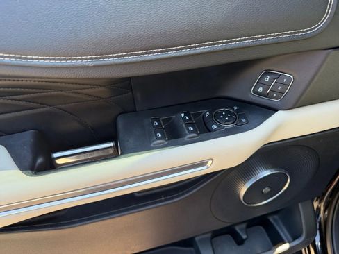Used 2019 Ford Expedition Platinum AWD/4WD image 15