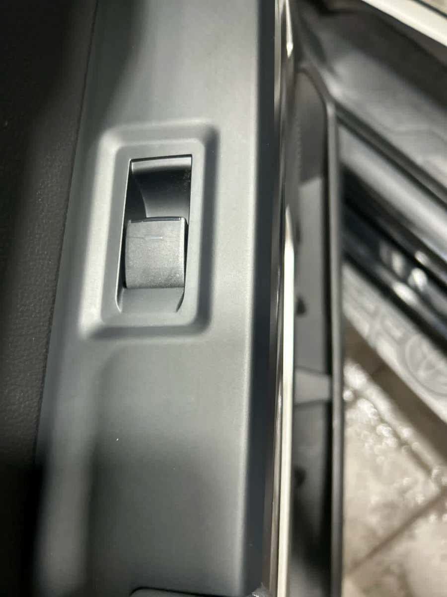 Used 2023 Toyota Tundra SR5 w/ SR5 Premium Package AWD/4WD image 27