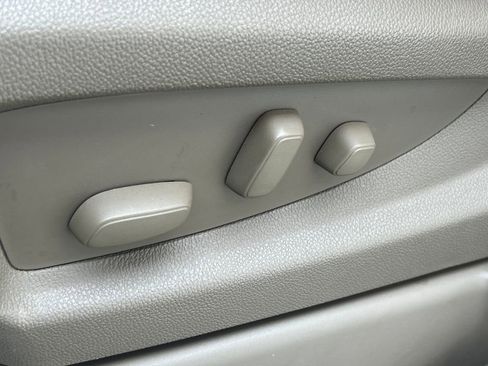 Used 2017 Chevrolet Suburban LT w/ Luxury Package image 10