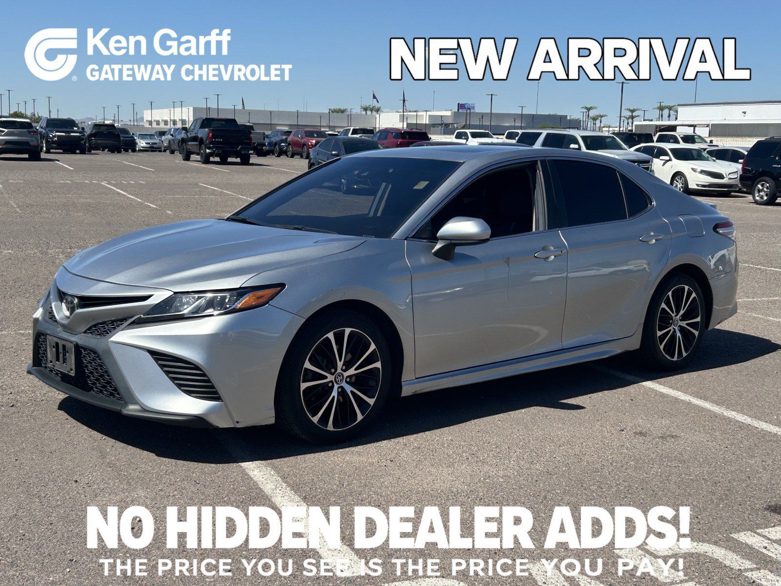 Used 2019 Toyota Camry SE FWD image 1