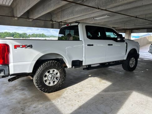 Used 2023 Ford F250 XLT w/ FX4 Off-Road Package AWD/4WD image 21