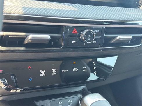 New 2025 Nissan Kicks SR image 26