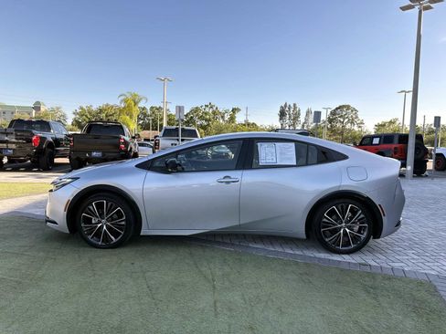 Used 2025 Toyota Prius Limited w/ Limited Premium Package image 4