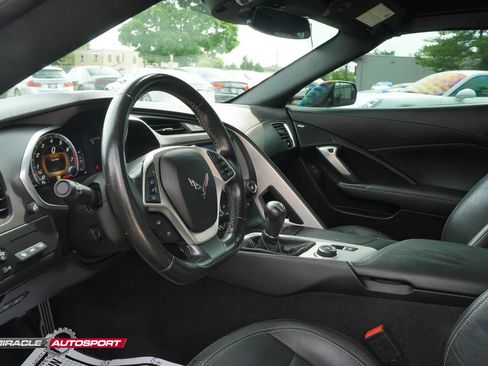 Used 2017 Chevrolet Corvette Stingray Coupe RWD image 22