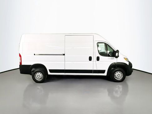 Used 2023 RAM ProMaster 2500 FWD image 8