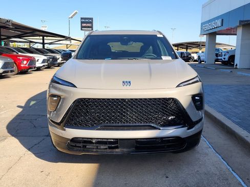 New 2026 Buick Enclave Sport Touring w/ Super Cruise Package image 9