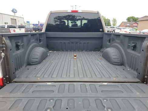 Used 2017 Ford F250 Lariat w/ Lariat Value Package AWD/4WD image 8