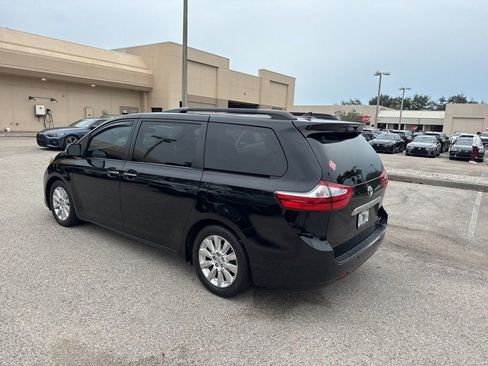 Used 2016 Toyota Sienna Limited Premium image 9