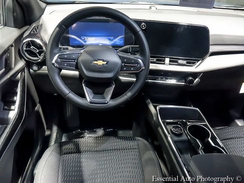 New 2026 Chevrolet Equinox LT FWD image 13