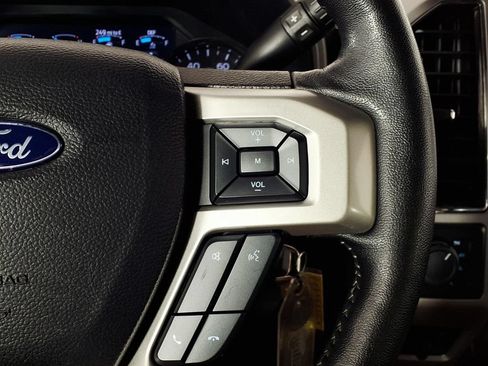 Used 2020 Ford F250 Lariat w/ Lariat Value Package AWD/4WD image 19