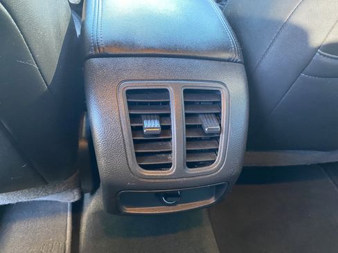 Used 2015 Ford Taurus SHO image 33