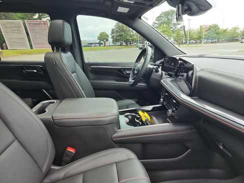 Certified 2025 Chevrolet Tahoe RST w/ Comfort Package AWD/4WD image 8