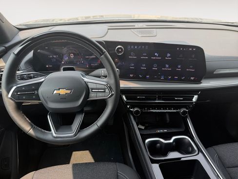 New 2026 Chevrolet Traverse LT w/ Enhanced Driving Package FWD image 10