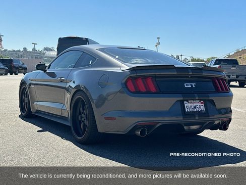 Used 2016 Ford Mustang GT RWD image 4