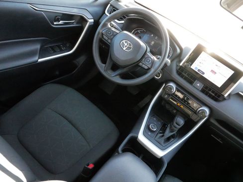 Certified 2024 Toyota RAV4 XLE image 9