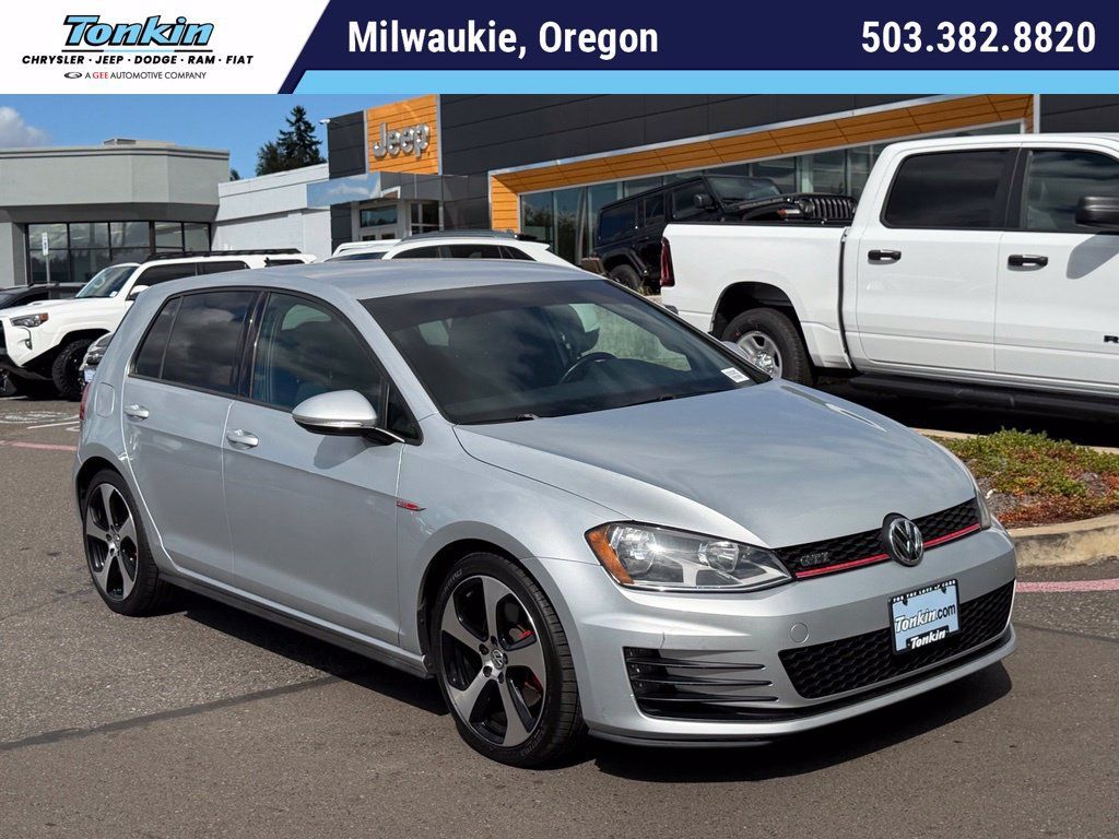 Used 2015 Volkswagen Golf 4-Door FWD image 1