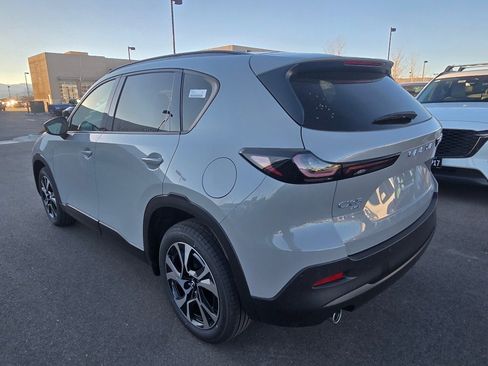 New 2026 MAZDA CX-5 Preferred image 3