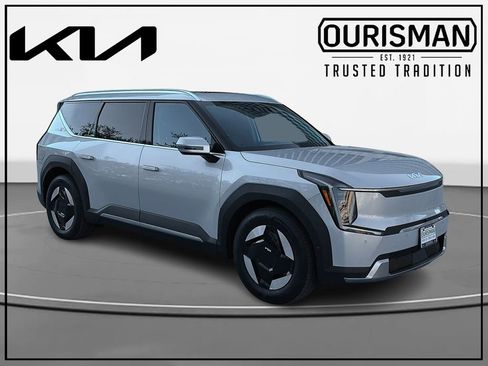 New 2026 Kia EV9 Wind image 1