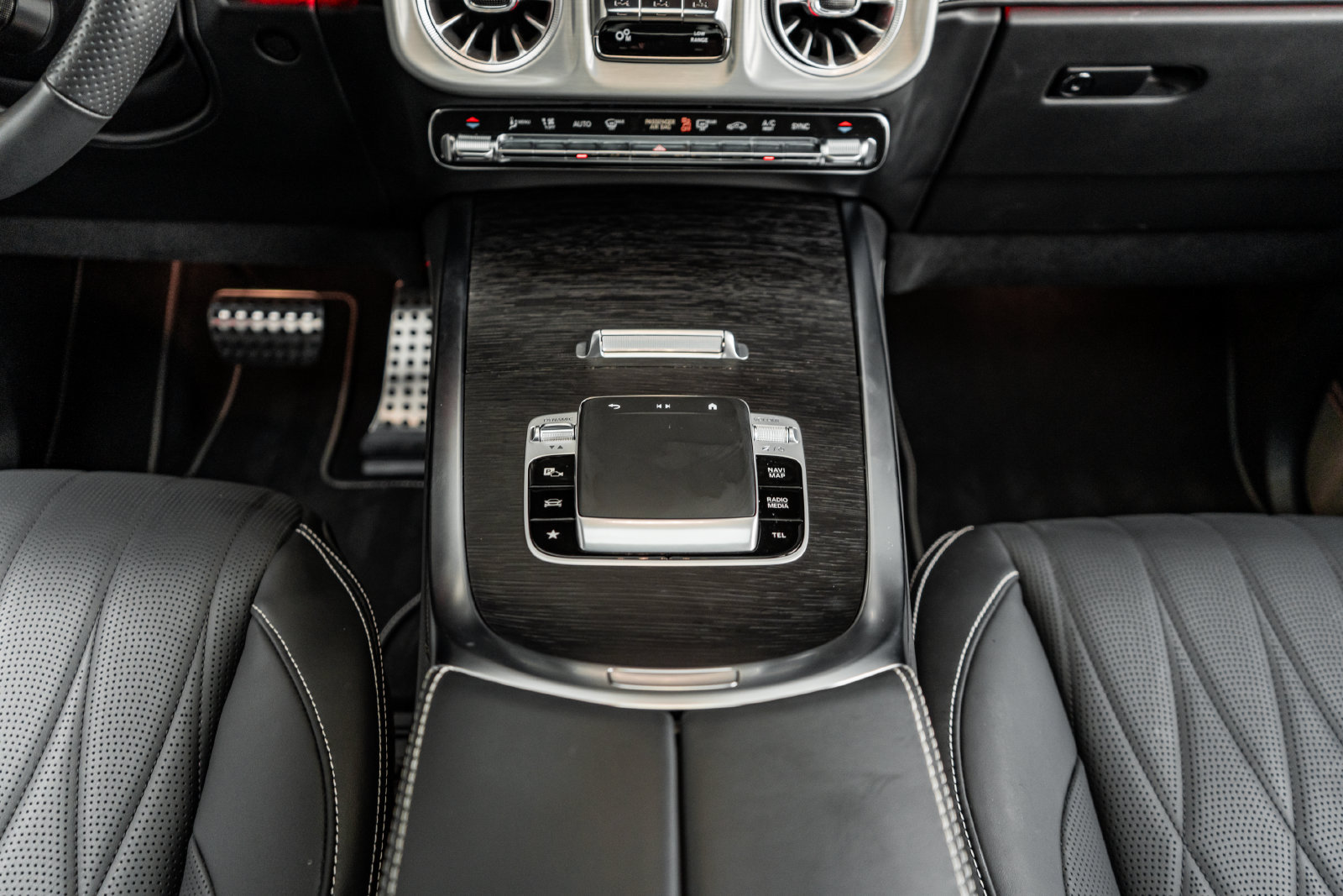 Used 2025 Mercedes-Benz G 63 AMG 4MATIC image 33